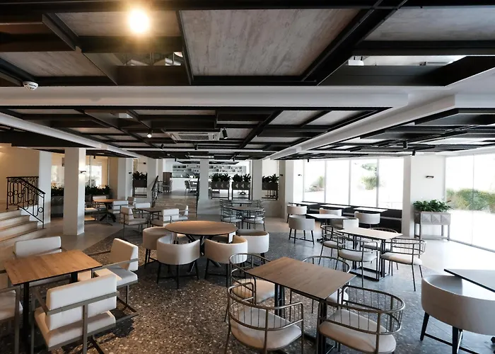 Paloma Perissia منتجع 5*