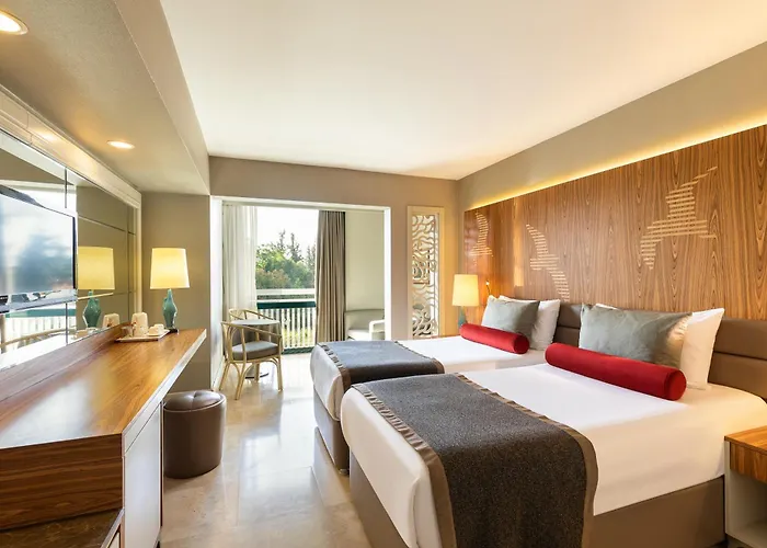 Paloma Perissia منتجع