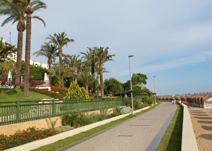 Paloma Perissia منتجع 5*