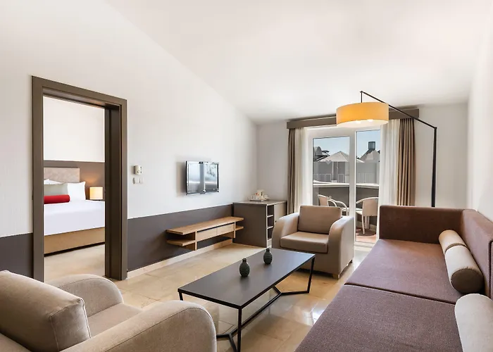 Complex Paloma Perissia