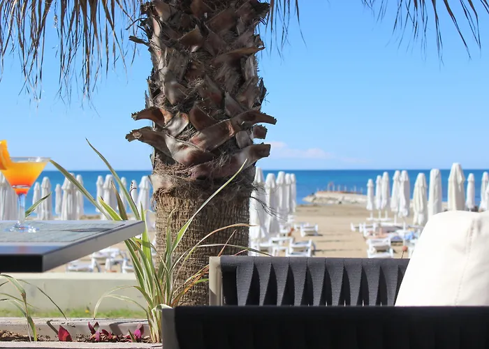 Paloma Perissia Σιντέ